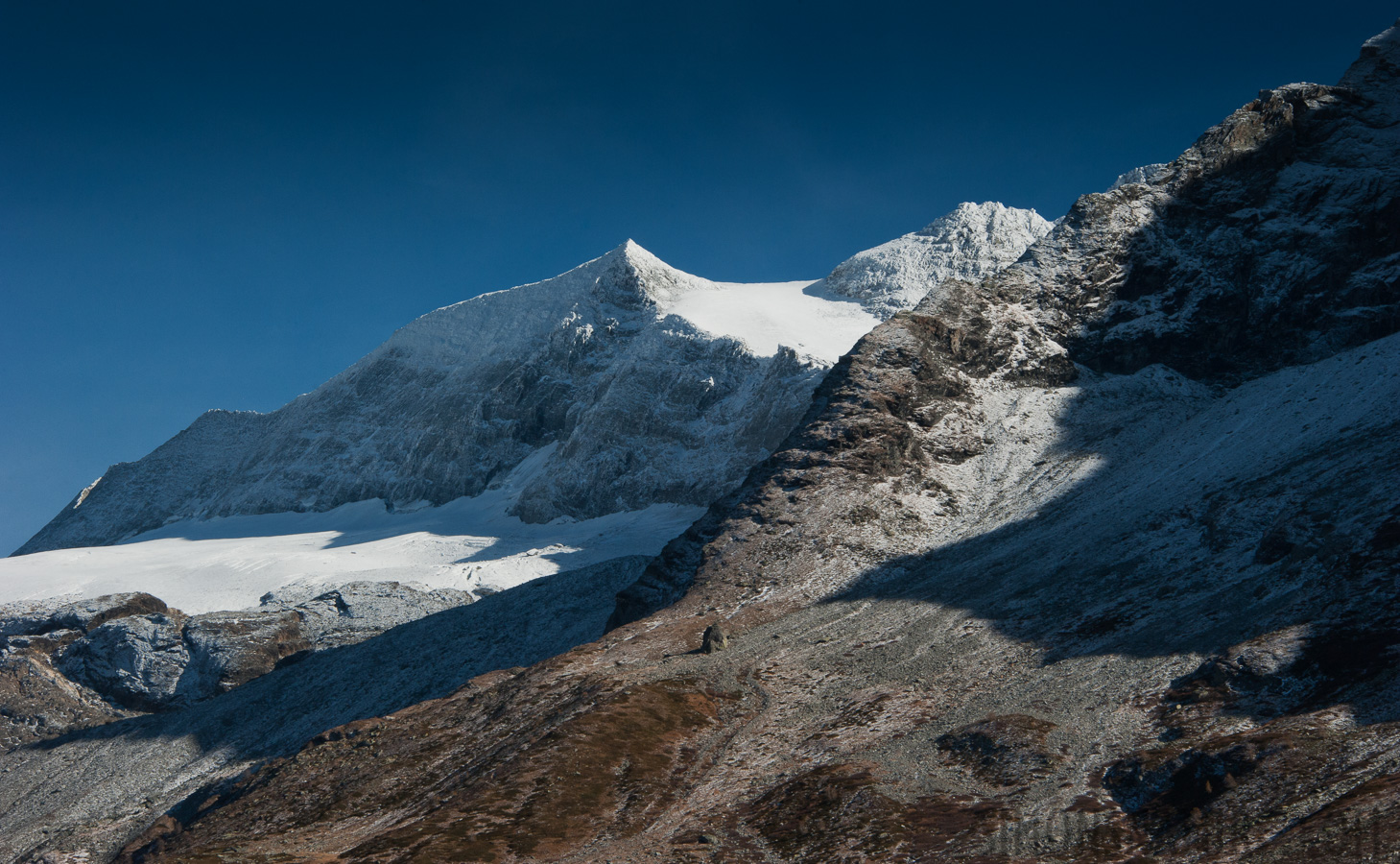 Wallis [112 mm, 1/500 sec at f / 20, ISO 400]